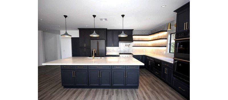 6 Stylish Ideas to Flaunt Your Black Kitchen Cabinet